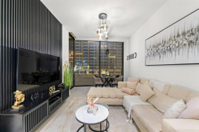 FIRST CLASS 2BR Lavish Living